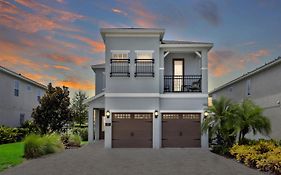 6 Bedroom Vacation Home With Pool